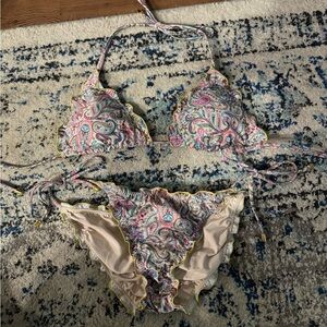 PQ swimwear size M lettuce edge paisley bikini